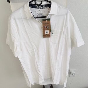 Tailor Vintage White Men's Polo with Chest Pocket and Subtle Embroidery